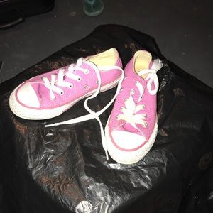 Converse lot
